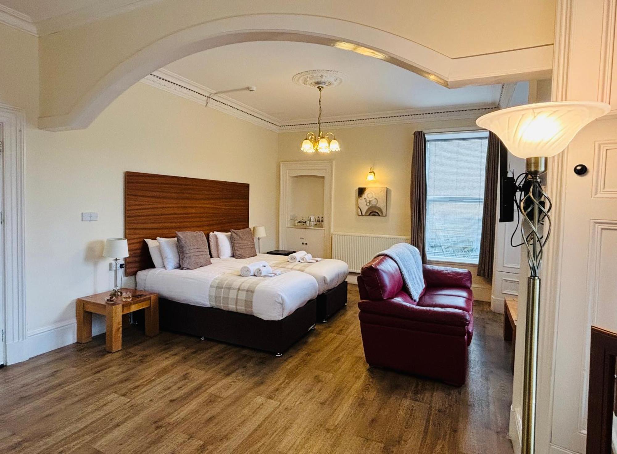 The Claymore Guest House Pitlochry Ngoại thất bức ảnh